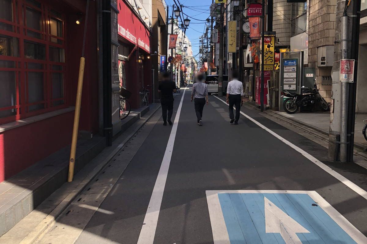 ノワール大宮クリニックへの路地